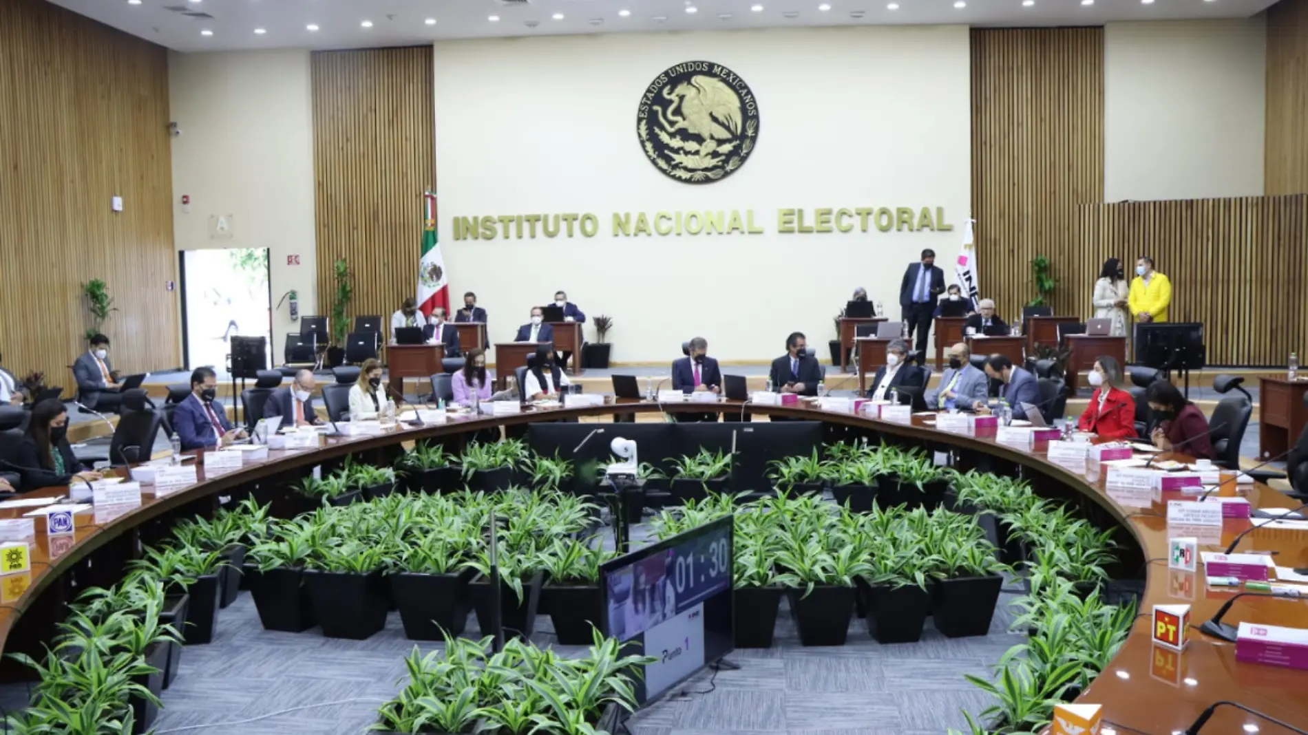 Ni polarización ni intolerancia, el país requiere debates democráticos Lorenzo Córdova